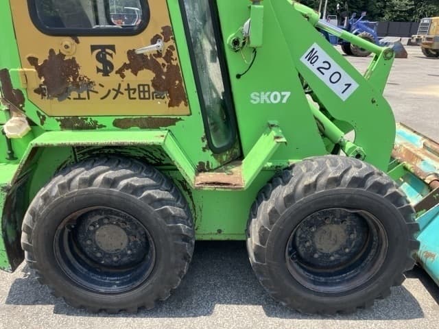 SKID STEER LOADER — Auction (lot 8458-427)