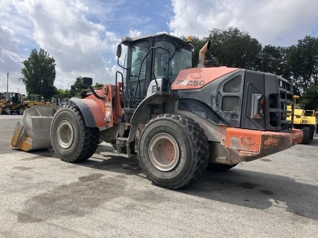 WHEEL LOADER — Auction (lot 8458-437)