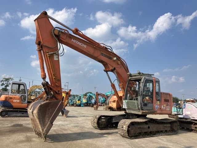 EXCAVATOR — Auction (lot 8458-44)