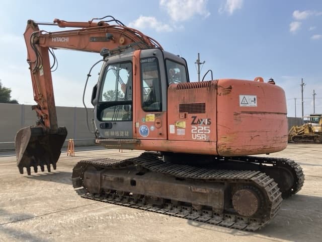 EXCAVATOR — Auction (lot 8458-44)