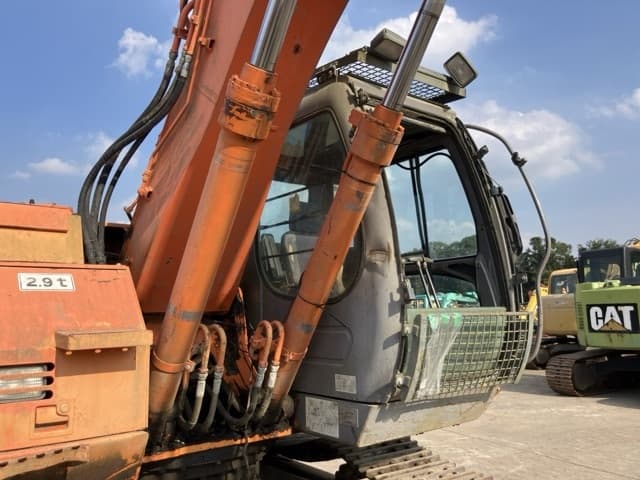 EXCAVATOR — Auction (lot 8458-44)