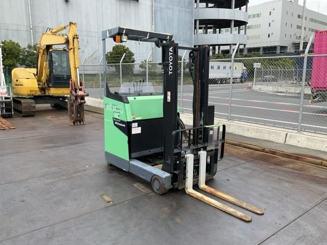 Reach Forklift — Auction (lot 8458-44001)