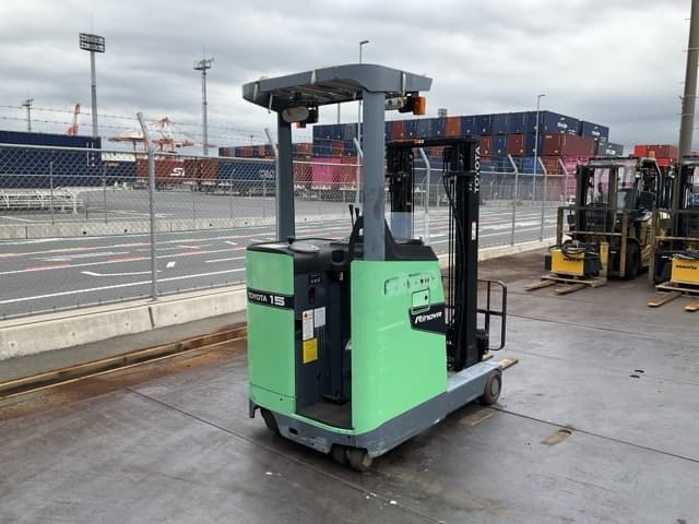 Reach Forklift — Auction (lot 8458-44001)