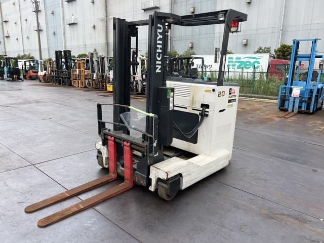 Reach Forklift — Auction (lot 8458-44009)