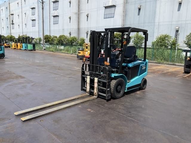 Battery Forklift — Auction (lot 8458-44013)