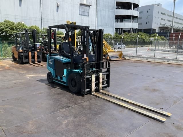 Battery Forklift — Auction (lot 8458-44013)