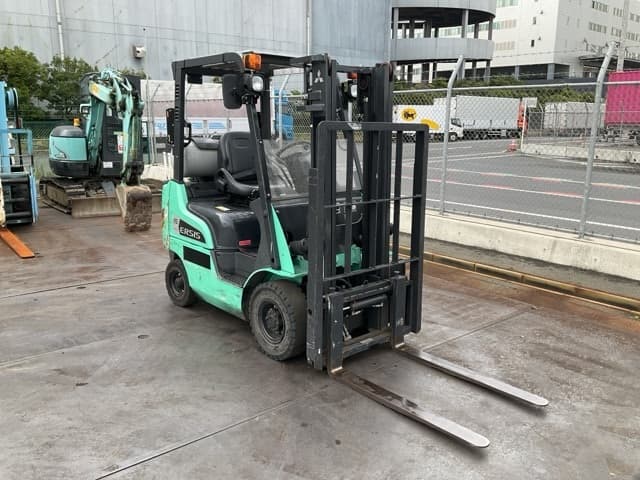 Forklift — Auction (lot 8458-44015)