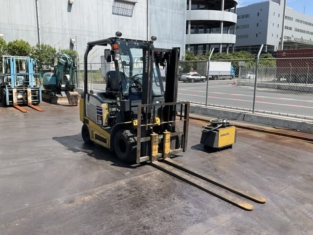 Battery Forklift — Auction (lot 8458-44016)