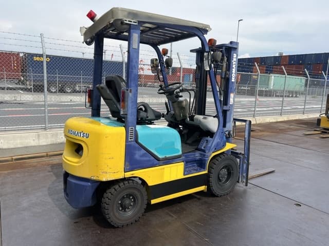 Forklift — Auction (lot 8458-44018)