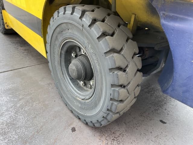 Forklift — Auction (lot 8458-44018)