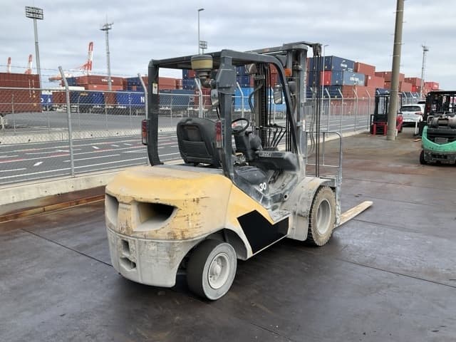 Forklift — Auction (lot 8458-44020)