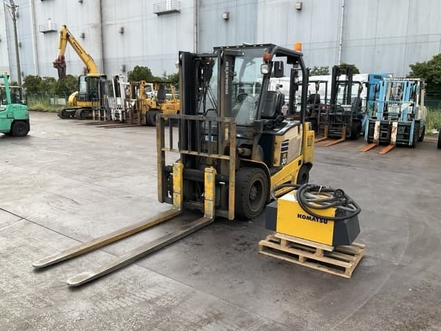 Battery Forklift — Auction (lot 8458-44022)