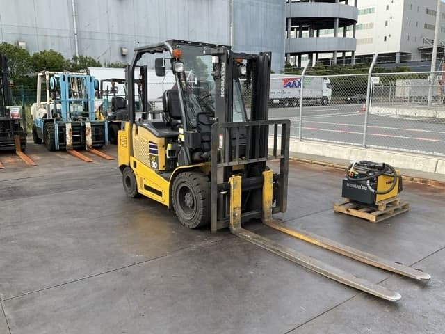 Battery Forklift — Auction (lot 8458-44024)