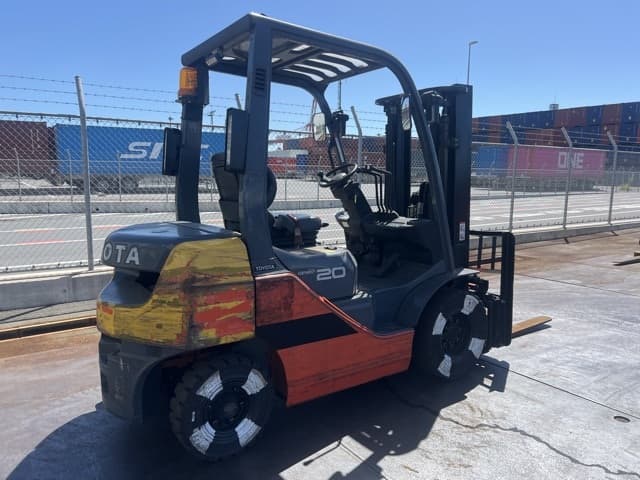 Forklift — Auction (lot 8458-44026)