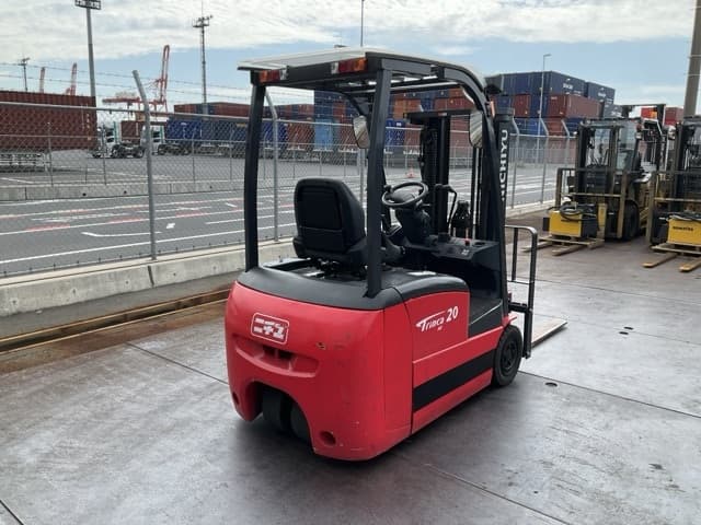 Battery Forklift — Auction (lot 8458-44027)