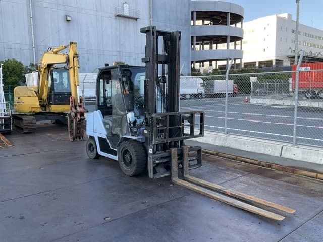 Forklift — Auction (lot 8458-44029)