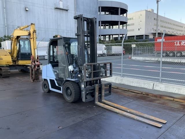 Forklift — Auction (lot 8458-44031)
