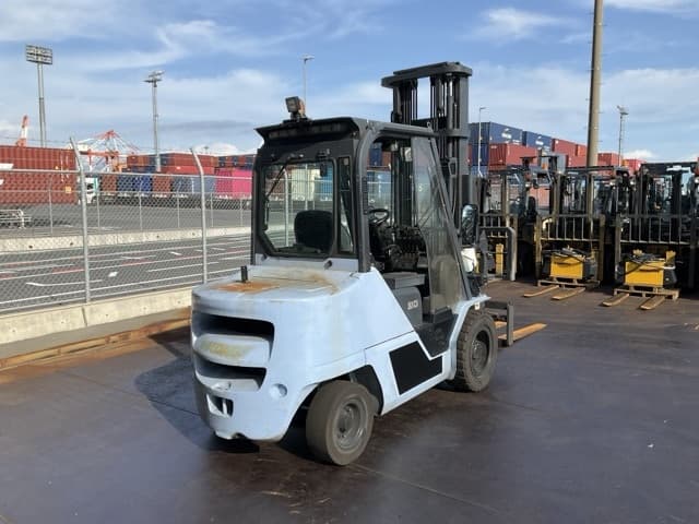 Forklift — Auction (lot 8458-44032)