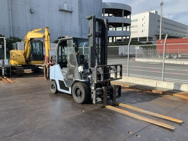 Forklift — Auction (lot 8458-44033)