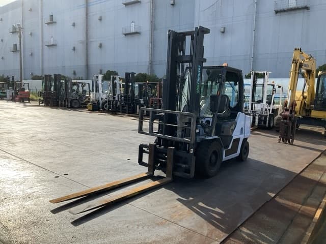 Forklift — Auction (lot 8458-44035)