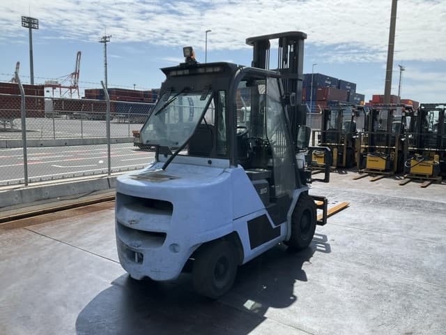 Forklift — Auction (lot 8458-44036)