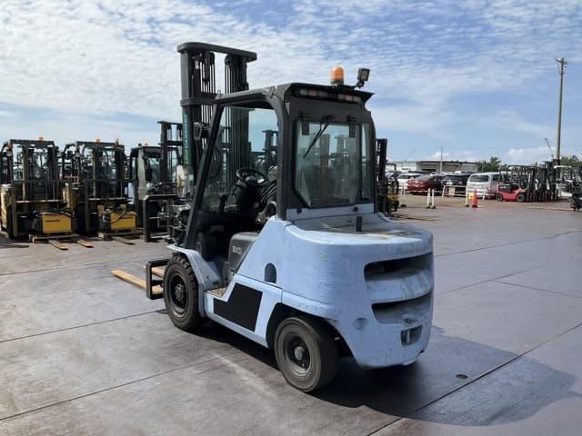 Forklift — Auction (lot 8458-44037)