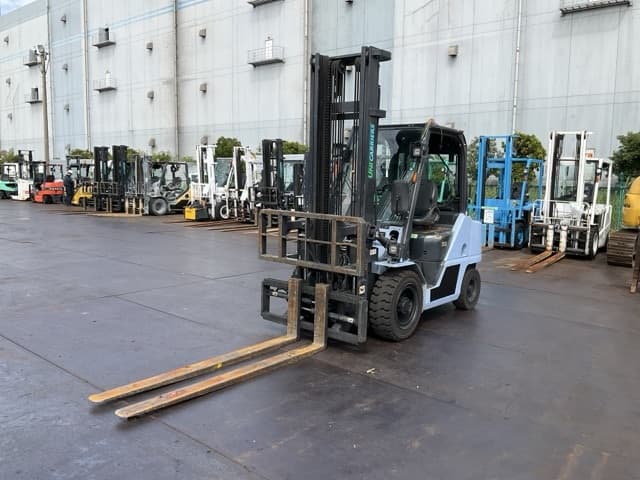 Forklift — Auction (lot 8458-44038)