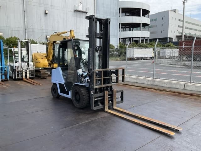 Forklift — Auction (lot 8458-44038)