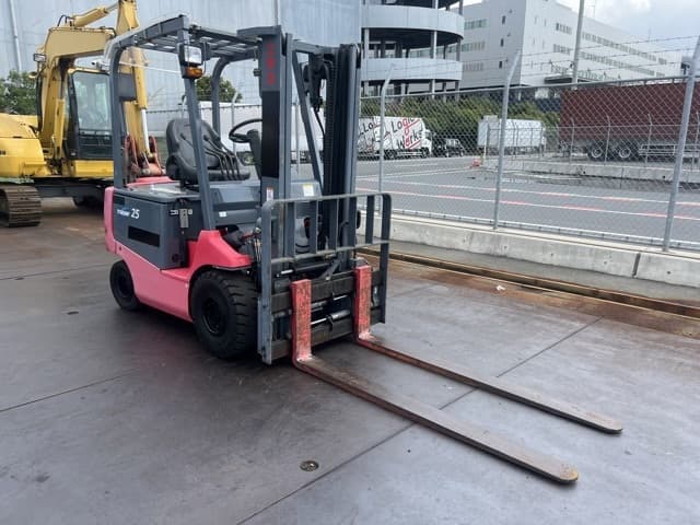 Battery Forklift — Auction (lot 8458-44040)