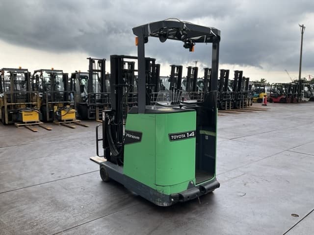 Reach Forklift — Auction (lot 8458-44042)