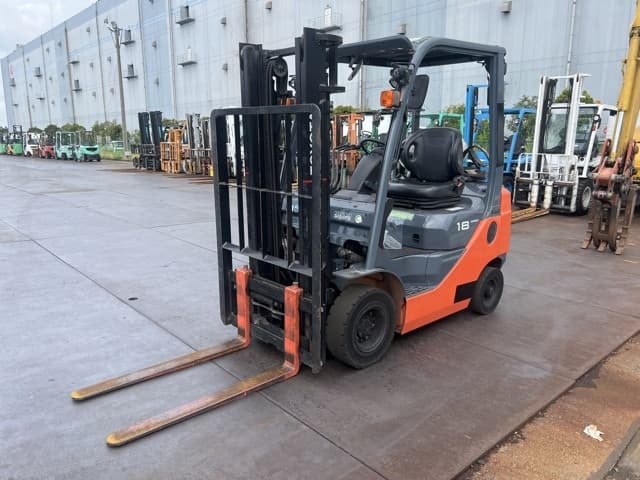 Forklift — Auction (lot 8458-44043)
