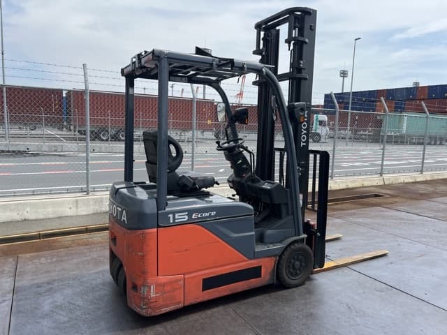 Battery Forklift — Auction (lot 8458-44044)