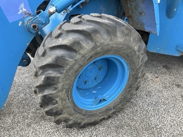 MINI WHEEL LOADER — Auction (lot 8458-442)