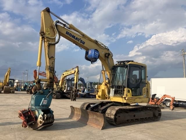 EXCAVATOR — Auction (lot 8458-447)