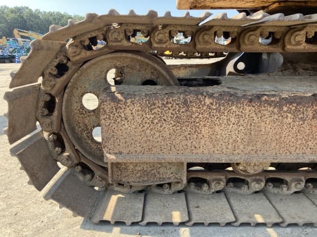 MINI EXCAVATOR — Auction (lot 8458-45)