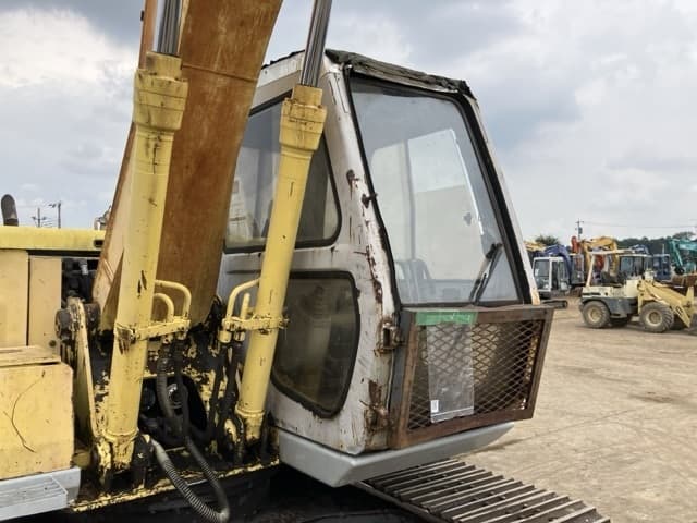 EXCAVATOR — Auction (lot 8458-450)