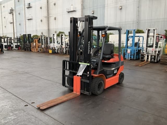 Battery Forklift — Auction (lot 8458-45002)