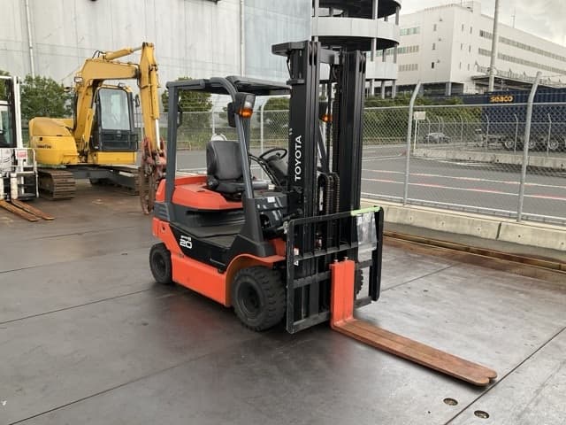 Battery Forklift — Auction (lot 8458-45002)
