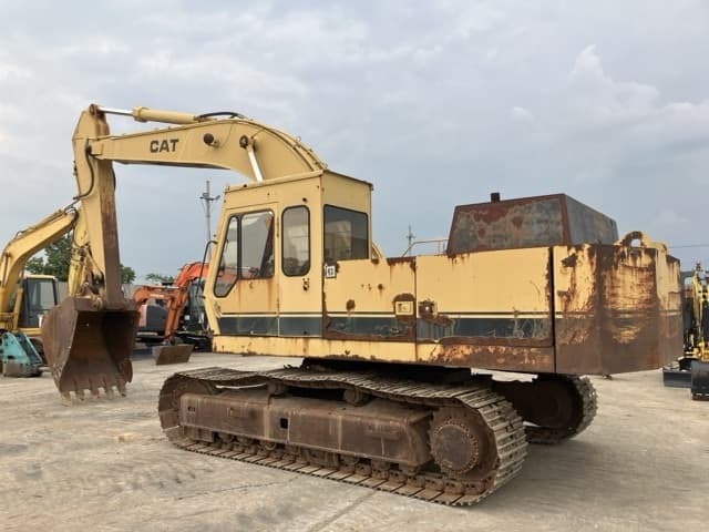 EXCAVATOR — Auction (lot 8458-456)