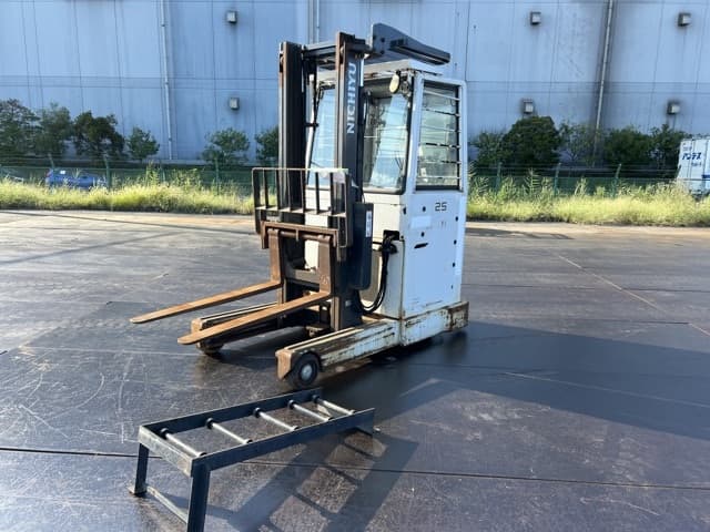 Reach Forklift — Auction (lot 8458-45803)