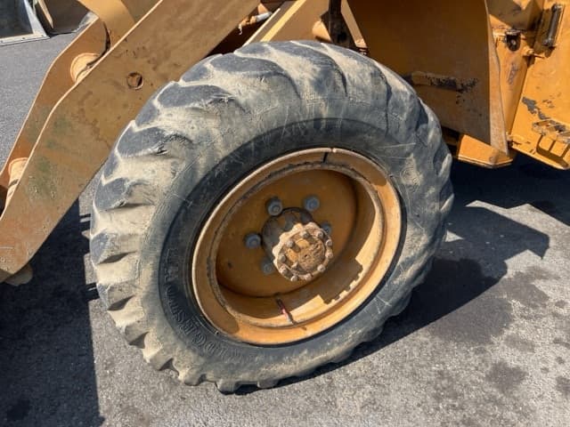 WHEEL LOADER — Auction (lot 8458-46)