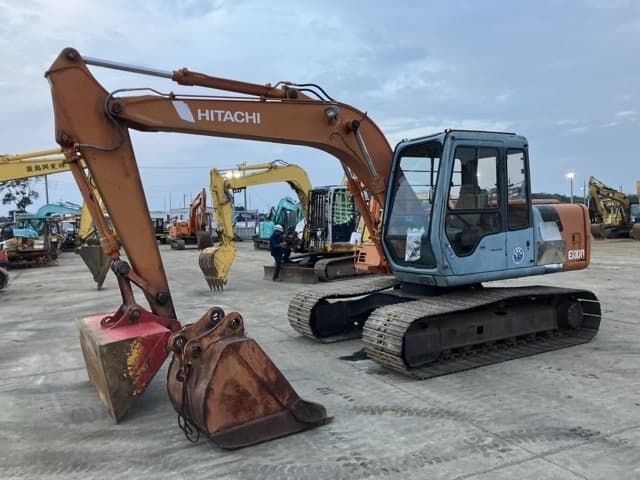 EXCAVATOR — Auction (lot 8458-461)