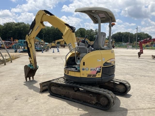MINI EXCAVATOR — Auction (lot 8458-462)