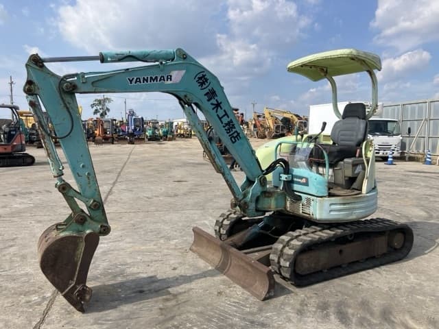 MINI EXCAVATOR — Auction (lot 8458-472)