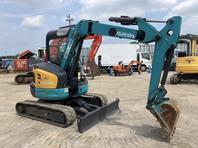 MINI EXCAVATOR — Auction (lot 8458-474)