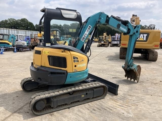 MINI EXCAVATOR — Auction (lot 8458-474)