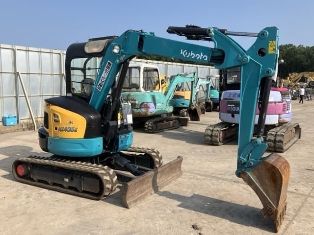 MINI EXCAVATOR — Auction (lot 8458-475)
