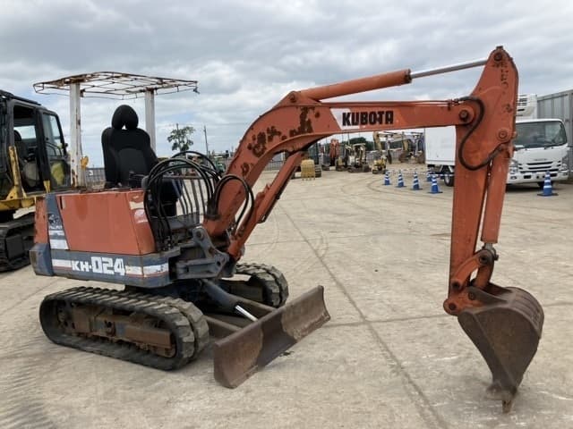 MINI EXCAVATOR — Auction (lot 8458-479)
