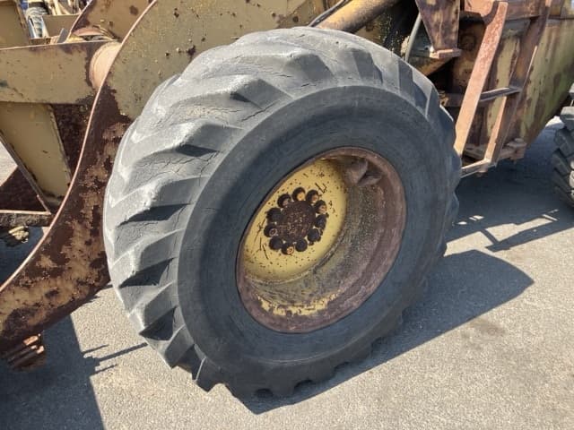 WHEEL LOADER — Auction (lot 8458-48)