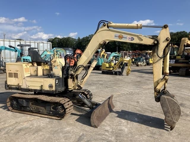 MINI EXCAVATOR — Auction (lot 8458-480)